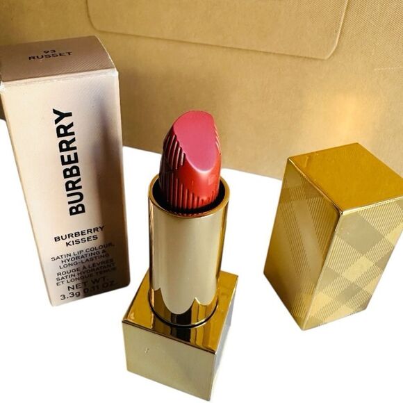 BURBERRY Kisses 93 Russet:
Timeless Elegance
(3.3 g / NET WT. 0.11 OZ) - Picture 3 of 17